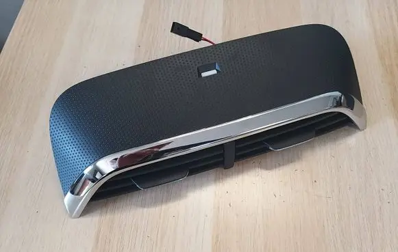 Skoda Octavia Mk4 Dash center air vent grill 5E3820951G