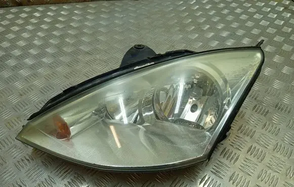 Ford Focus Headlight/headlamp 2M5113101BD