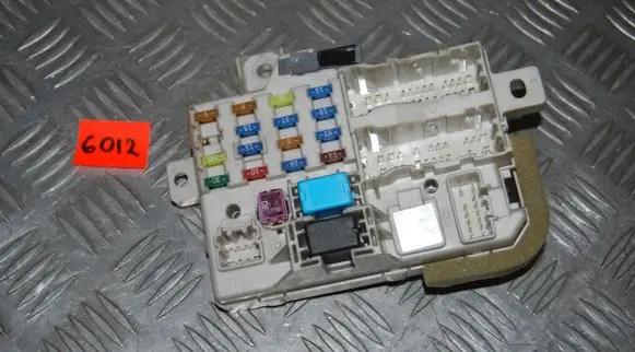 Mazda 6 Fuse module 0235503A17