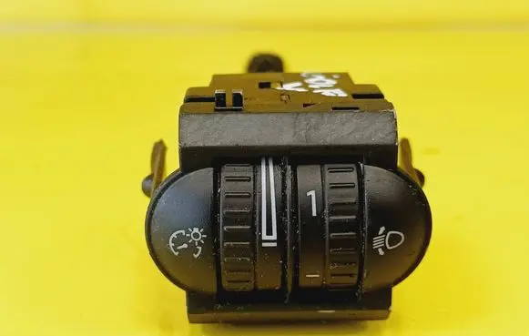 Volkswagen Golf V Headlight level height control switch 1K0941333