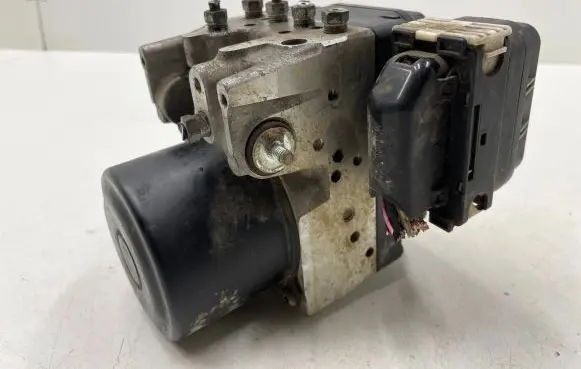 Toyota RAV 4 (XA30) ABS Pump 8954142220 1338007970 4454042100