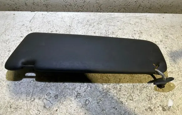 BMW 5 E28 Sun visor