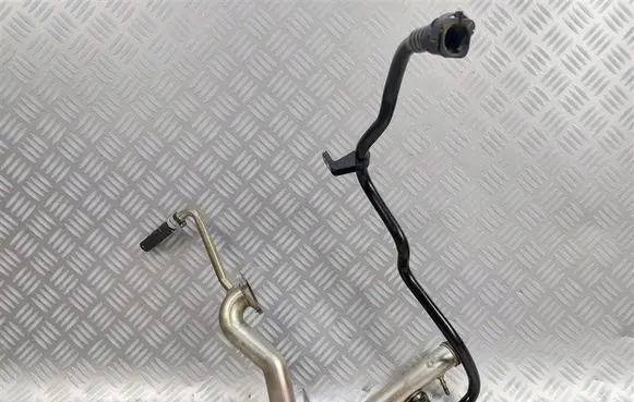 Volvo XC40 Engine coolant pipe/hose 31319352