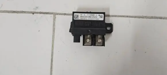 Mercedes-Benz S W221 Charging relay A0009822023 1110029 31101201710500