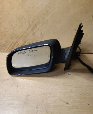 Volkswagen Polo Front door electric wing mirror E1010695