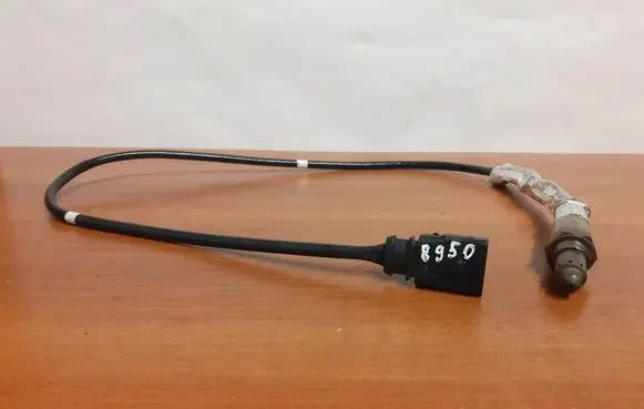 Audi A3 8Y Lambda probe sensor 1K0973804 04B1906262