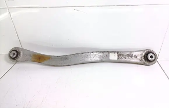 Rear control arm