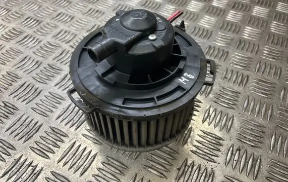 Mazda 3 I Heater fan/blower 8940000