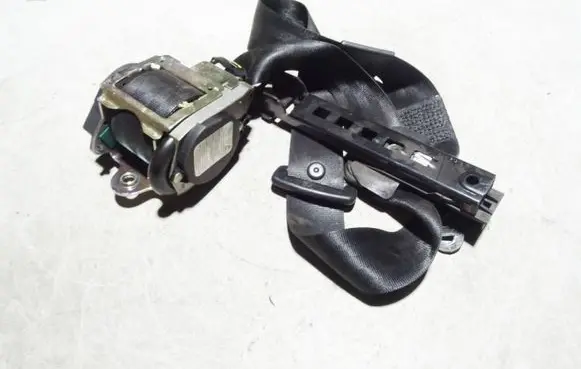 Audi A4 S4 B7 8E 8H Front seatbelt 8E0857706G