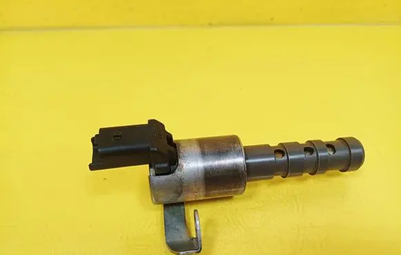 Renault Scenic II - Grand scenic II Camshaft vanos timing valve 