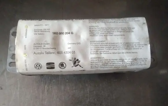 Volkswagen Golf V Passenger airbag 1K0880204G