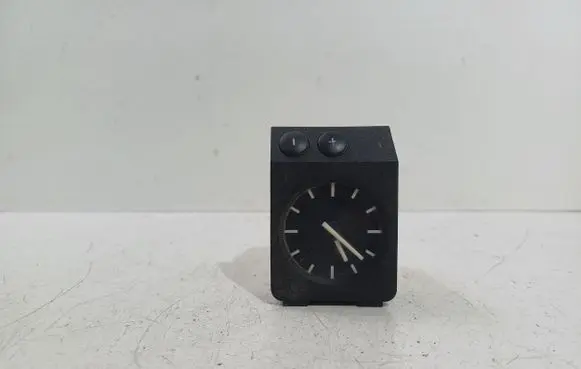 BMW 3 E36 Clock 1387414