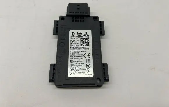 Mitsubishi Outlander IV Blind spot module 284N08889R 28618544b 28740487