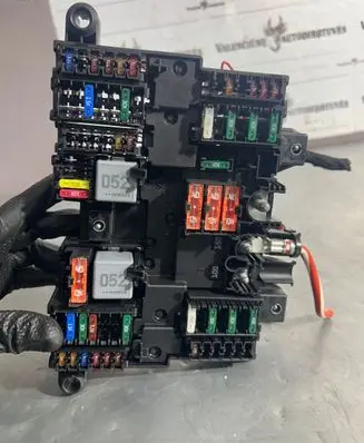 Mercedes-Benz A W177 Fuse module A1779061102 M34300 Q04ZGS005