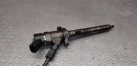 Volvo V50 Fuel injector 045110188