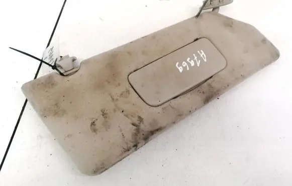 Chrysler Pacifica Sun visor