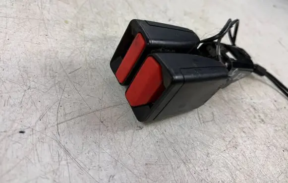 Peugeot 508 Rear seatbelt buckle 6163909