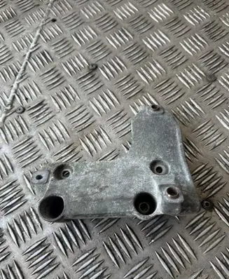 BMW 1 E81 E87 A/C compressor mount bracket 7505980