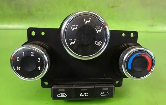 KIA Carens I Climate control unit 0K2FA-61190
