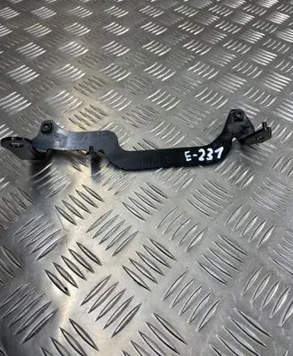 Skoda Octavia Mk3 (5E) Engine mounting bracket 4G0121305DS