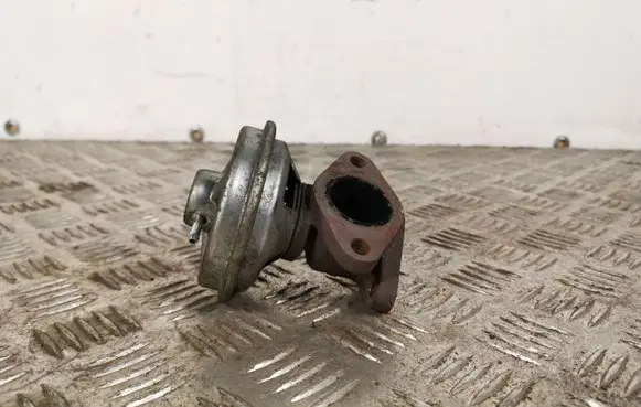 Chevrolet Captiva EGR valve 96440383