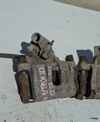 Ford Kuga II Brake caliper pad carrier rear 222