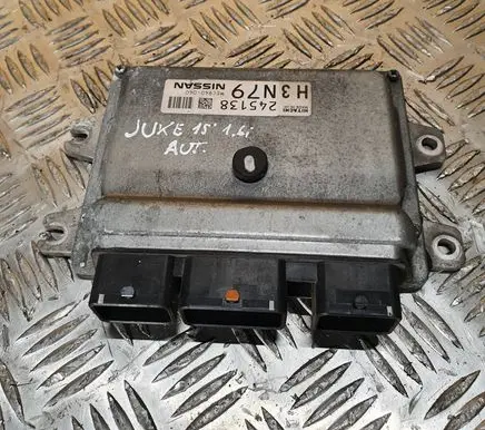 Nissan Juke I F15 Engine control unit/module 245138 MEC940040