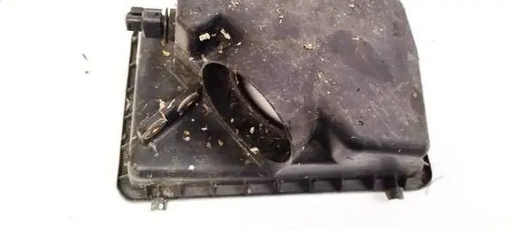 Mazda 323 F Air filter box fp47