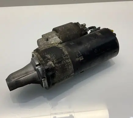 Mercedes-Benz E W211 Starter motor A0061510501 0001108403 0061510501