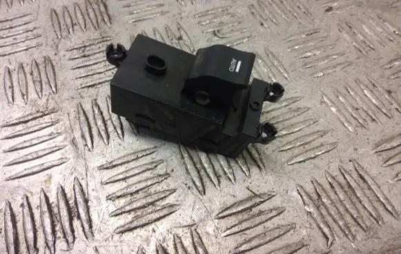Hyundai i40 Electric window control switch 93580-3Z000