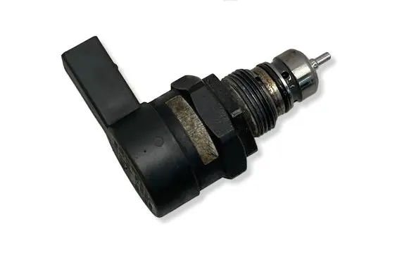 Mercedes-Benz E W211 Fuel pressure regulator A6110780449