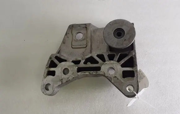 Jaguar E-Pace Engine mounting bracket GJ326P096AF J9C36F030AA