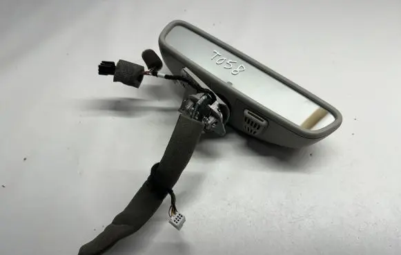 Mercedes-Benz E W212 Rear view mirror (interior) E11026530