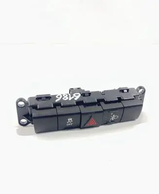 Jeep Compass Hazard light switch P68044100AB 28189769 6718010466