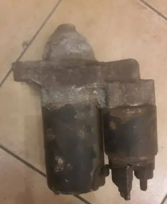 Toyota Avensis Verso Starter motor 281000d030