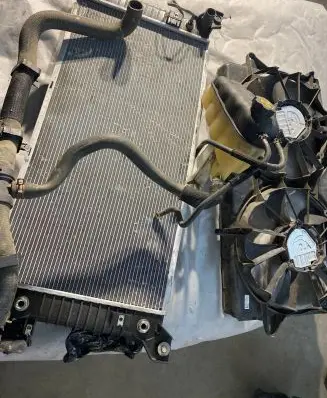 Cadillac Escalade Radiator set 