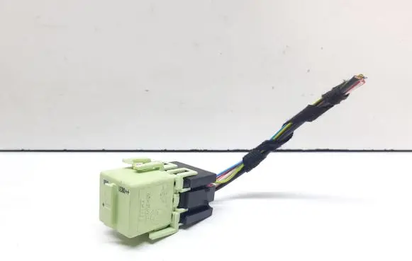 BMW X3 E83 Other relay 8373700 61368373700