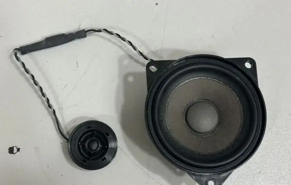 BMW iX Panel speaker 9107379 9107380
