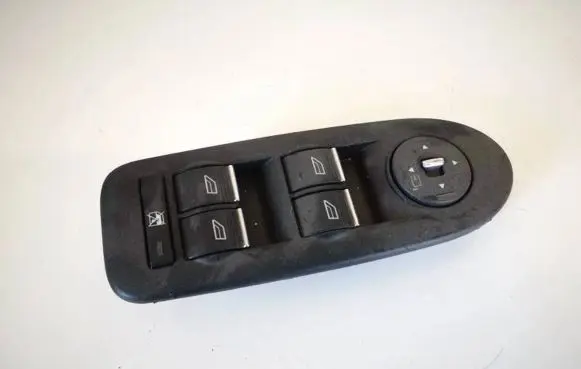 Ford Kuga I Electric window control switch 9m5t14a132aa