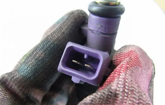 Mercedes-Benz C W203 Fuel injector 0000787249