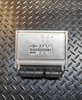 Volkswagen PASSAT B5.5 Engine control unit/module 3B0907551BL 0261207014