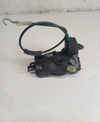Opel Astra H Front door lock 414820911