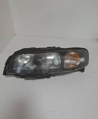 Volvo V70 Headlight/headlamp 8662920 89006895