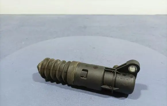 Audi A4 S4 B7 8E 8H Clutch master cylinder 8E0721257D