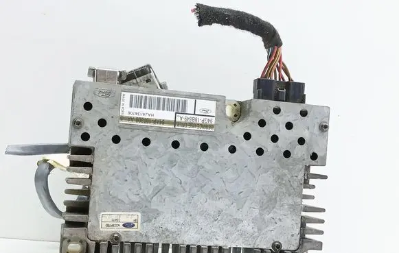 Ford Galaxy Sound amplifier 94AP18T806AA 94GP18B849A
