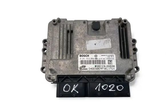 Hyundai i30 Engine control unit/module ECU 391132A930 0281019084