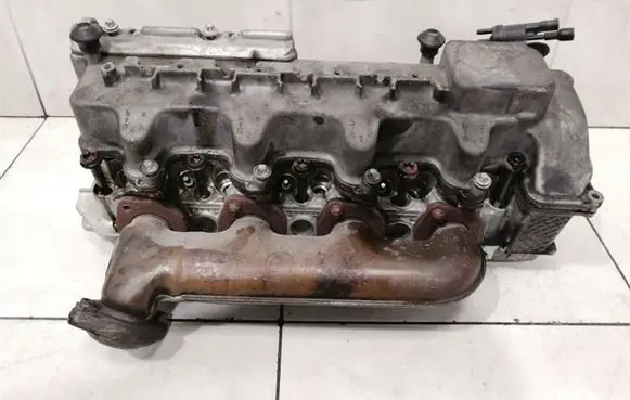 Mercedes-Benz S W220 Engine head A1130105620