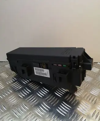 Jeep Cherokee Fuse box set 56050798AE ACGS3225J1179 96555J