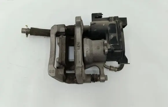 Chevrolet Camaro Rear brake caliper 84169863 137468836 2420102000000L
