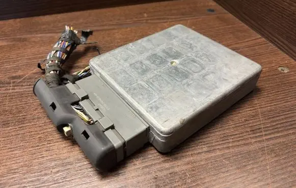 Ford Fiesta Engine control unit/module YS6F12A650FH F5SB14A624AA